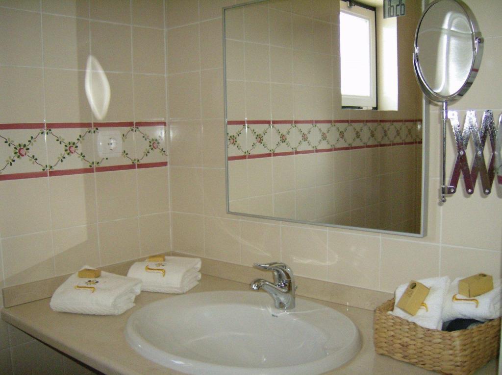 Outeiro Da Vila - Casas De Campo Vila Verde de Ficalho Room photo